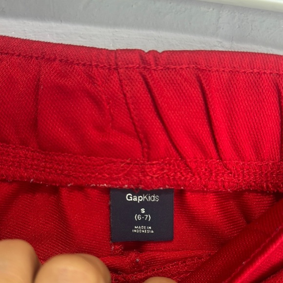 NWOT GAP Red Sweatpants Comfortable Joggers size 6/7 - Picture 3 of 4